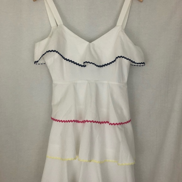 WAYF open back ruffle dress in white S - Picture 3 of 6